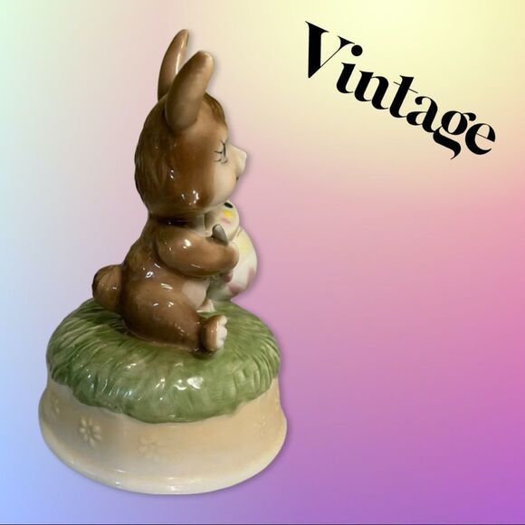 Vintage Music Box Porcelain Easter Bunny Painting Morning - Picture 4 of 5